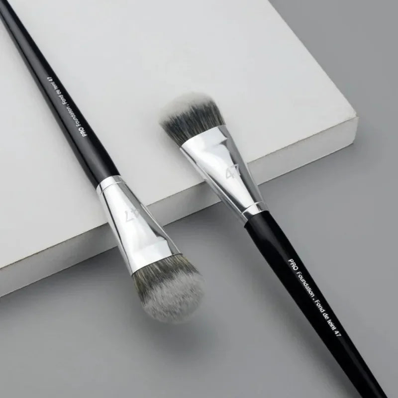 Professional Foundation Brush